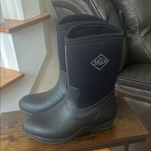 Muck Boot Company Mid-Calf Black Neoprene Rain Boots